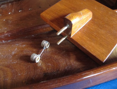 Shelf for small books, Knurled Nuts and Threads