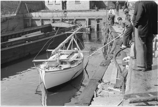 Zenocrate being launched, 1938